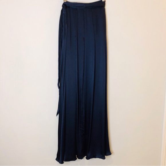 L'Agence Ocean 100% Silk Maxi Skirt High Slit Midnight Blue Small - Picture 10 of 16